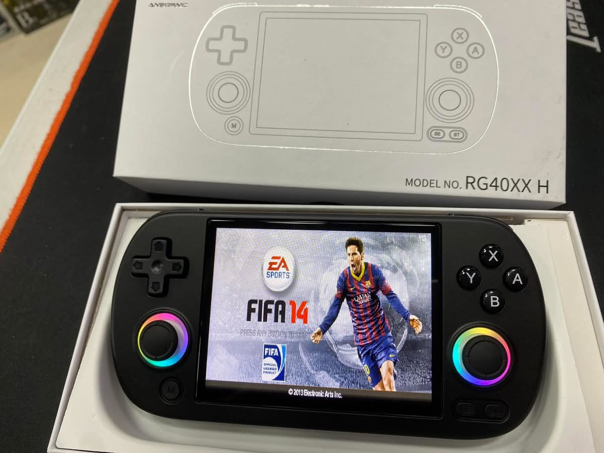 Console de jeu portable rétro RG40XX H Console de jeu rétro RG40XXH 64 jeux préchargés sur carte TF Plus de 5 000 jeux portables Système Linux 64 bits Écran IPS 4,0 pouces Wi-Fi Bluetooth Sortie HD et TV Gris