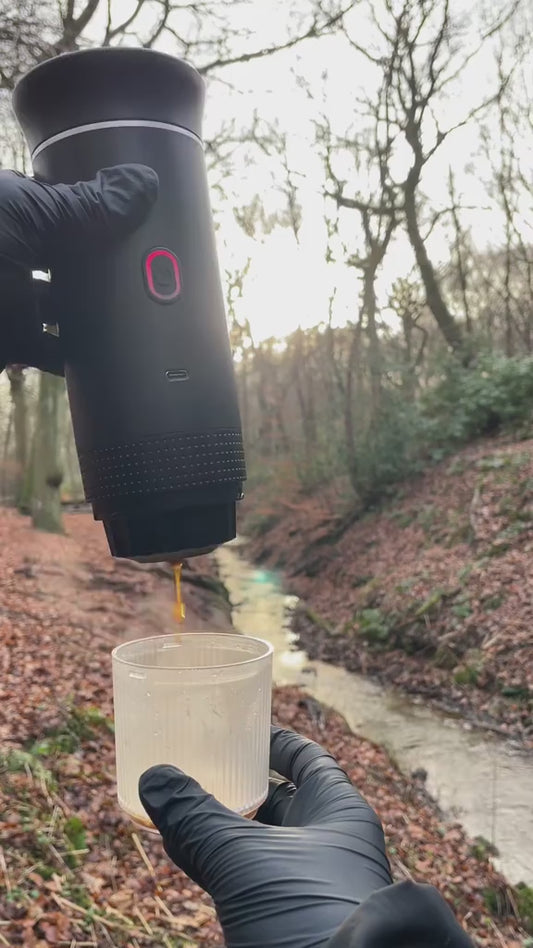 LAMA Machine à café portable - Machine à expresso électrique - Compatible avec capsules de café et poudre de café - Chauffage instantané - Mini machine à café pour le camping et les voyages - Noir